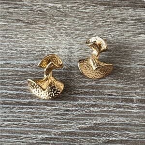 Vintage style earrings A624